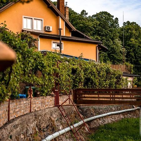 Hotel Restoran I Prenociste Egghus Nasice Zewnętrze zdjęcie