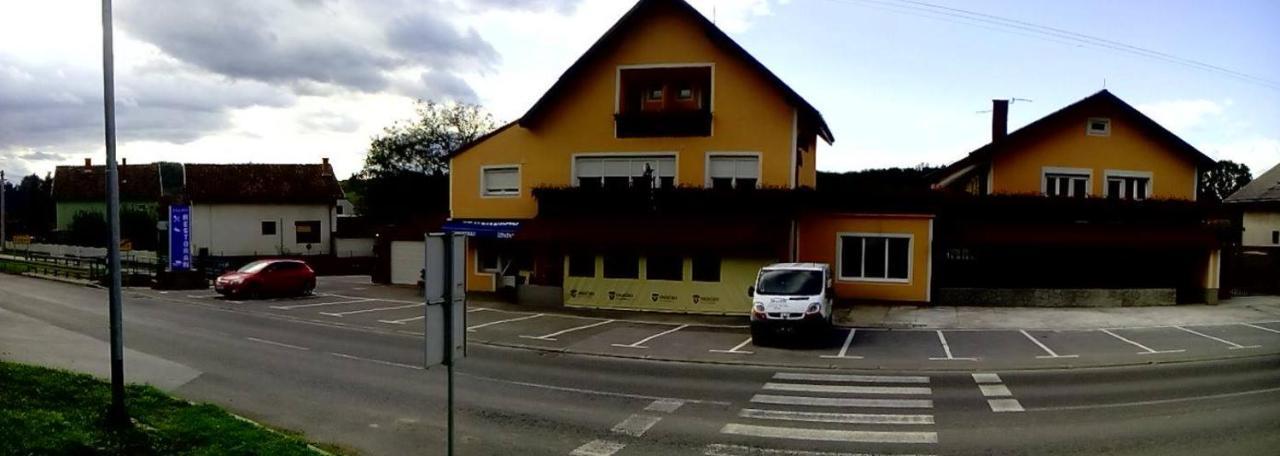Hotel Restoran I Prenociste Egghus Nasice Zewnętrze zdjęcie