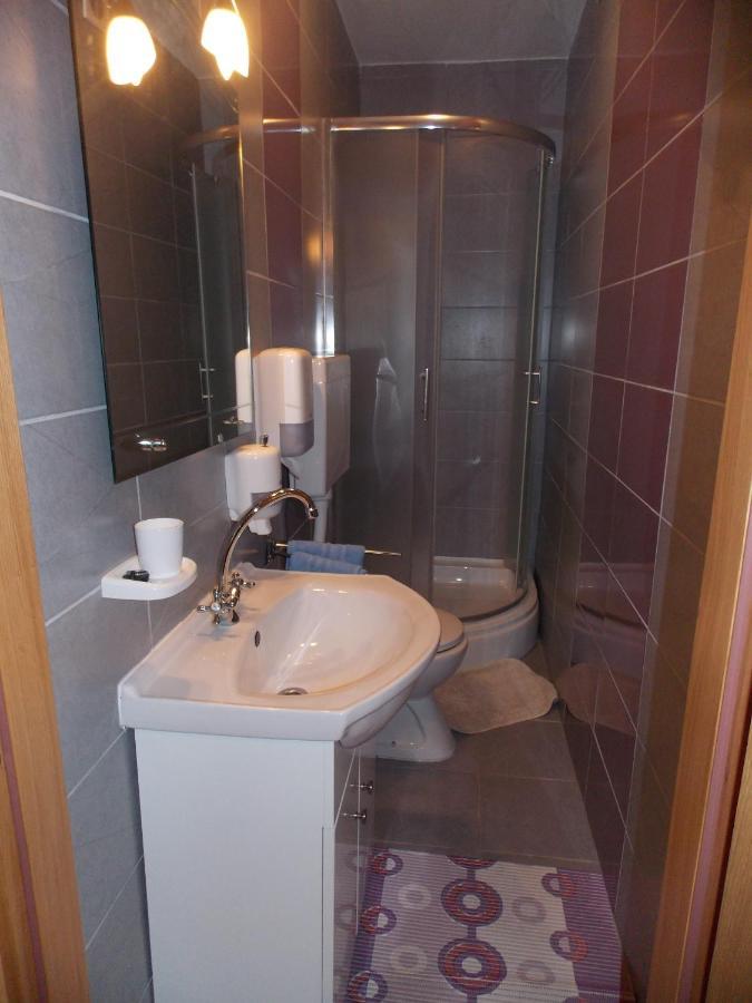 Hotel Restoran I Prenociste Egghus Nasice Zewnętrze zdjęcie